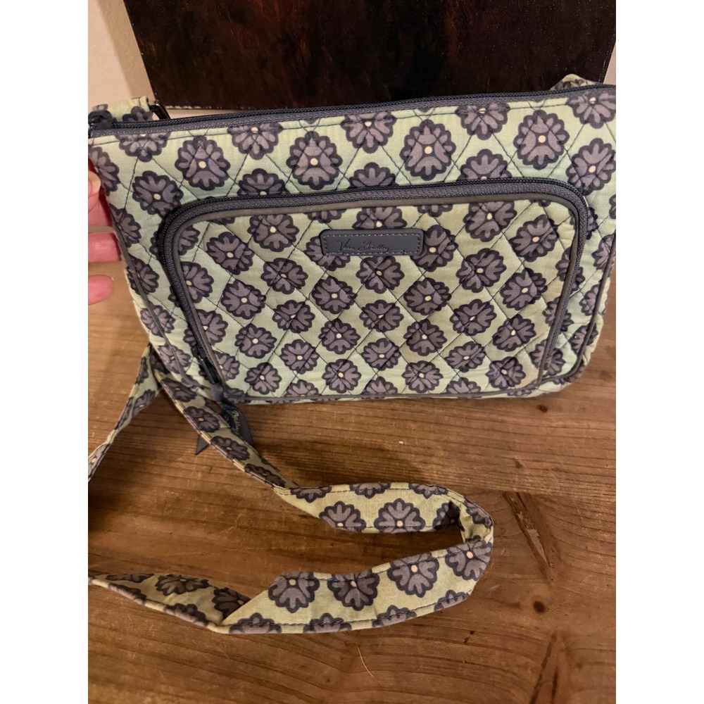 Vera Bradley Quilted Cotton Crossbody Bag Green Grey Floral Built-in Wallet